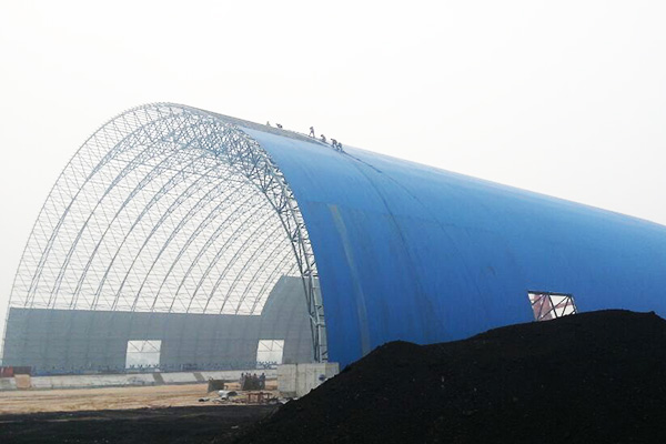 印尼蘇門答臘島坑口電廠煤棚封閉網架工程